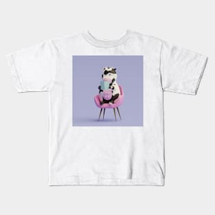 chilling cow Kids T-Shirt